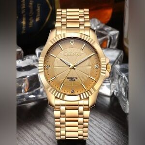 Women’s Quartz Watch Gold Tone Stainless Steel Quart Watch W/Gold Tone Face